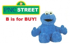 Abbildung 3. Problematisch bei Entertainment-Education: Wenn beliebte Figuren zu kommerziellen Zwecken eingesetzt werden. „Sesame Street Sells Out von Mike Licht via Flickr (https://www.flickr.com/photos/notionscapital/5695332326), cc (https://creativecommons.org/licenses/by/2.0/)