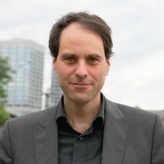 Profile picture for user Roland Imhoff