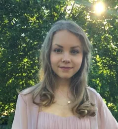 Profile picture for user Evelyn Schneider